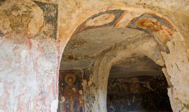 Mottola, le splendide Grotte di Dio: Qui  nato il mito di Santa Claus